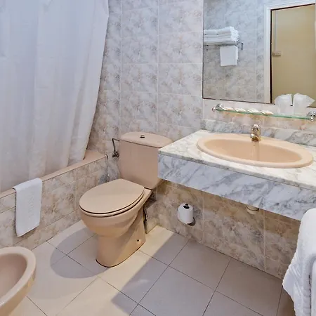 Hotel Vila Calella מלון