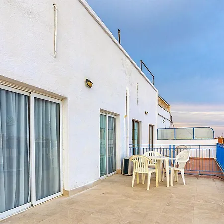 Hotel Vila Calella 3* קאללה