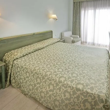 Hotel Vila Calella 3* Calella