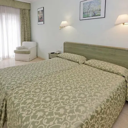 מלון Hotel Vila Calella