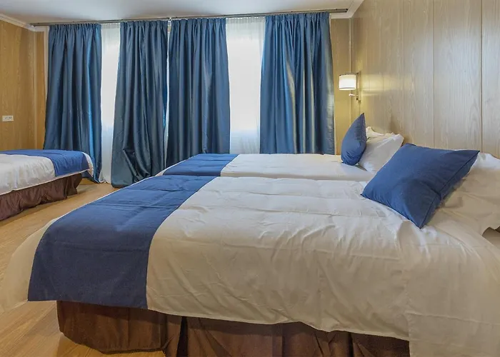 Hotel Vila Calella ホテル カレーリャ