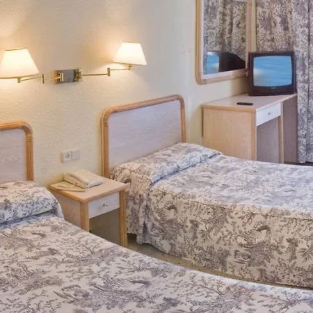 Hotel Vila Calella Hotel 3*